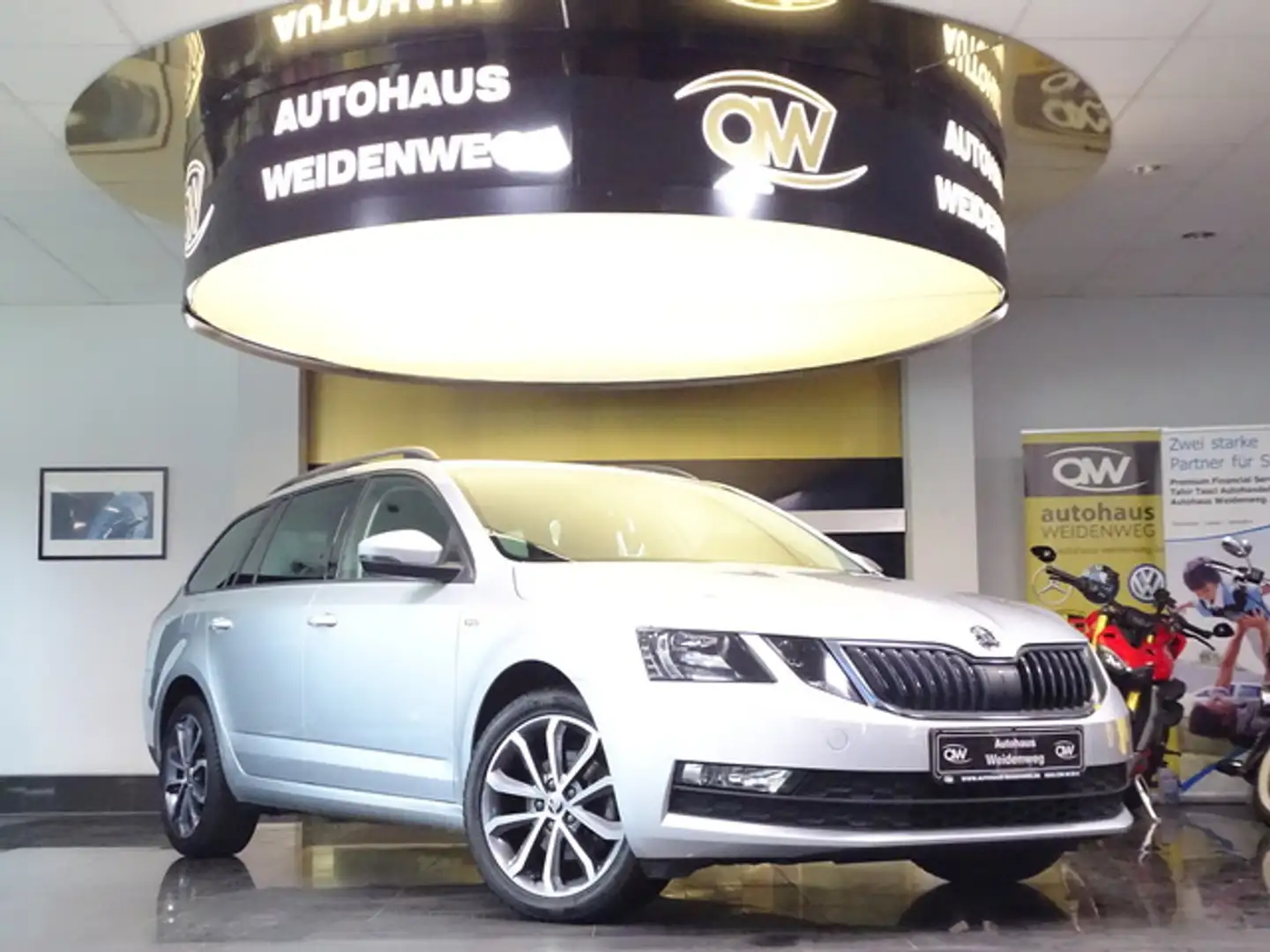 Skoda Octavia Combi SOLEIL Navi PDC Temp.DAB SHZ 1Hand Argent - 2