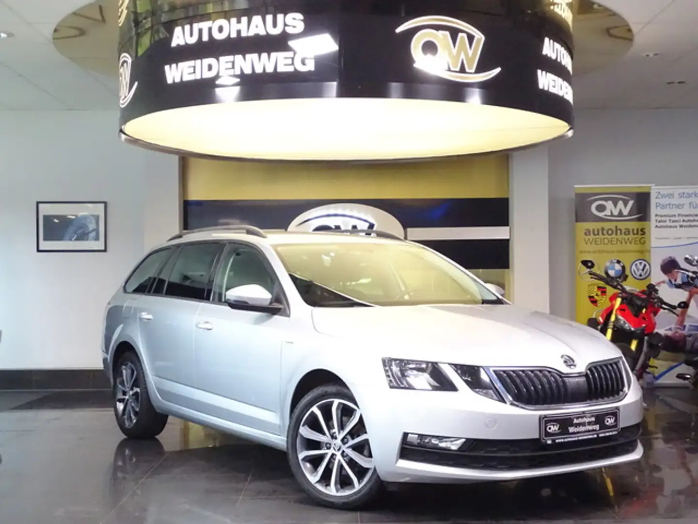Skoda Octavia Combi SOLEIL Navi PDC Temp.DAB SHZ 1Hand Argent - 1