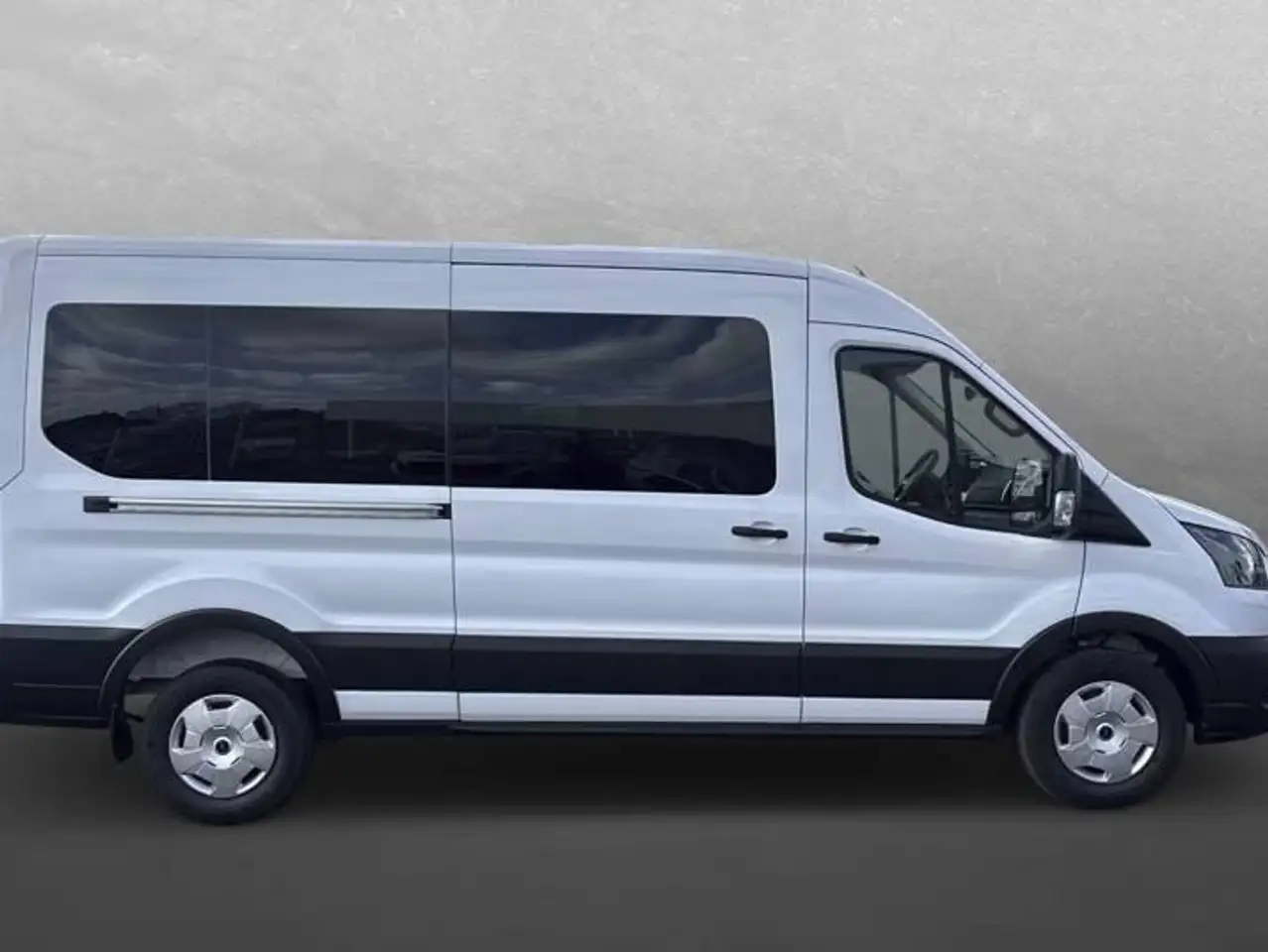 Ford Transit Bus 2026