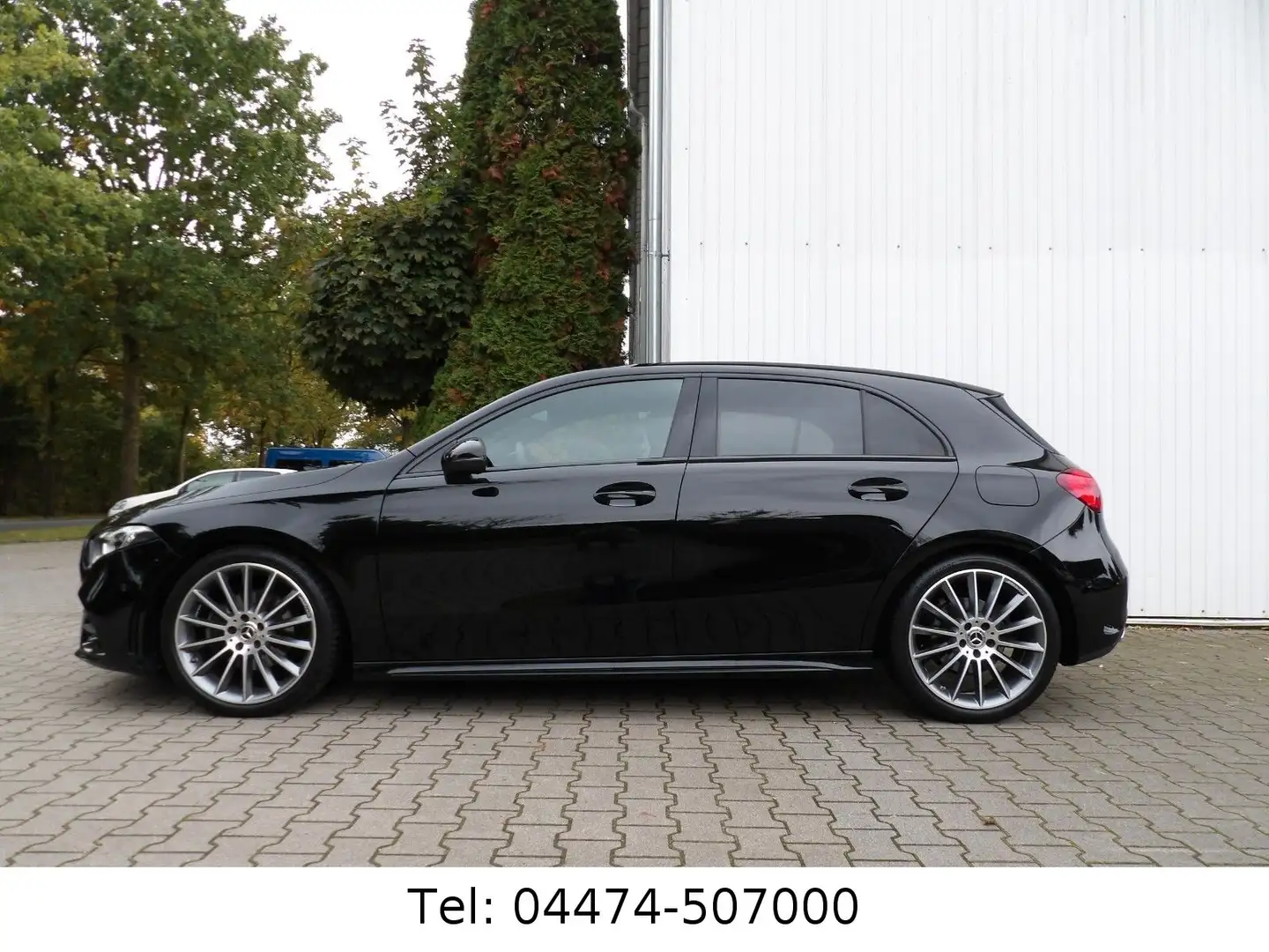 Mercedes-Benz A 200 A200 AMG Line Sportsitze Navi MBUX 19Zoll Noir - 2