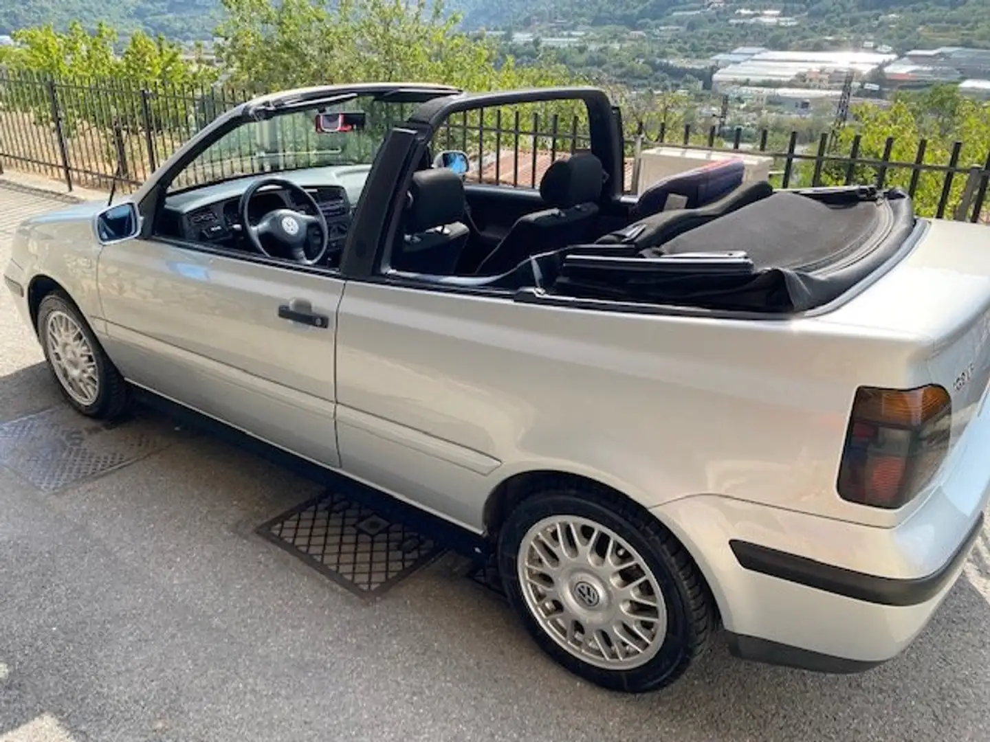 Volkswagen Golf Cabriolet Golf IV 1999 Cabrio 1.6 Highline 101 CV. Grey - 1