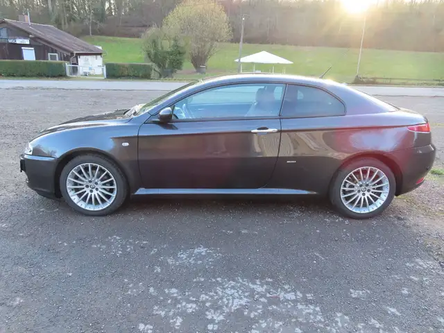 Alfa Romeo GT 2.0 JTS | Note 2 | 56tkm | Zahnriemen neu