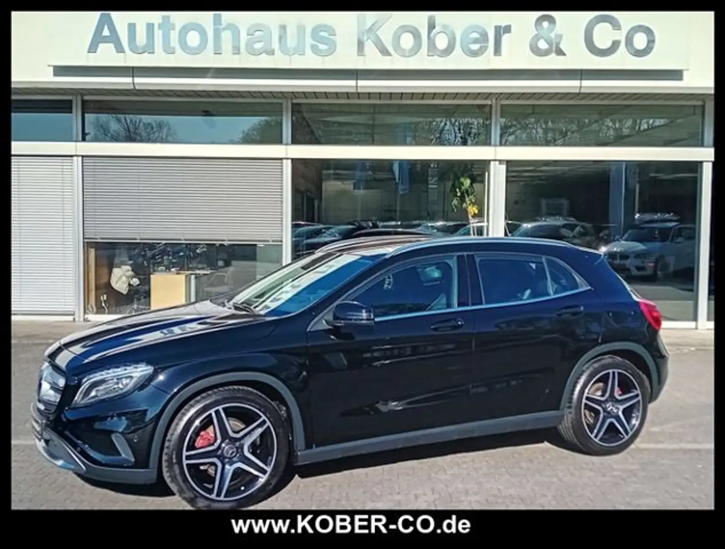 Mercedes-Benz GLA 220 d Score 4Matic NAVI+KAMERA+DISTRONIK PRO Noir - 1