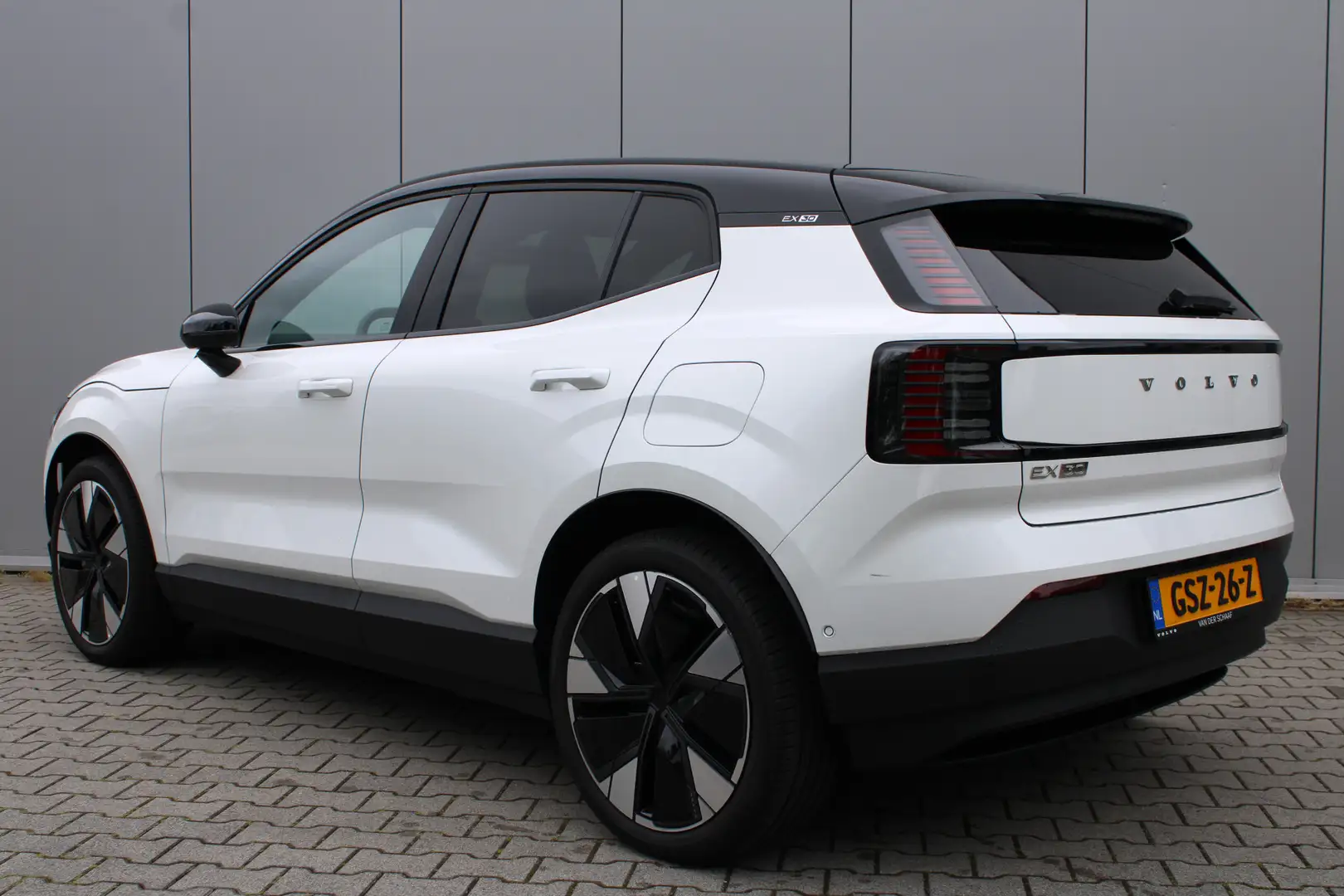 Volvo EX30 Single Motor Extended Range Ultra 69 kWh DEMO Deal Blanc - 2
