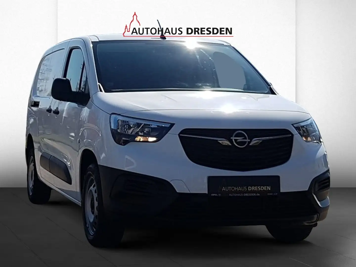 Opel Combo E Cargo 1.2 T. *KLIMA*AHK*PDC* Biały - 2