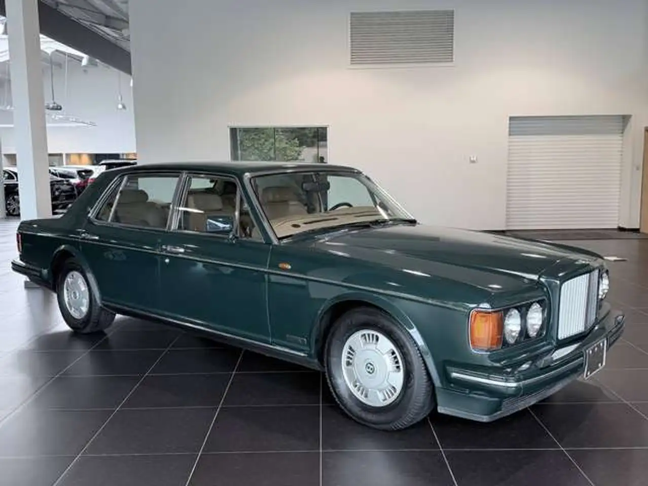 Bentley Brooklands 6.75i V8 LWB, foto 2