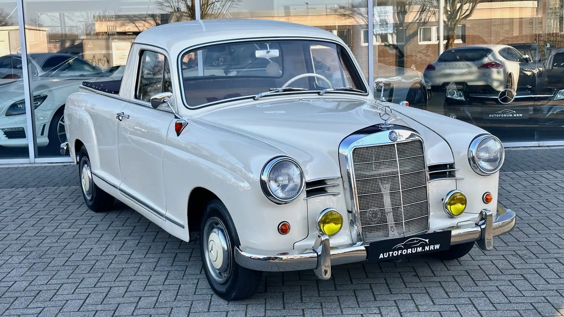 Mercedes-Benz 180 D / W120 Daimler Pritschenwagen 1956 Béžová - 1