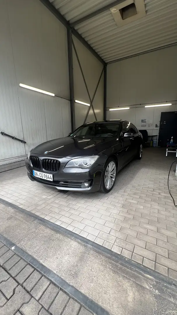 BMW 730 730d - 1