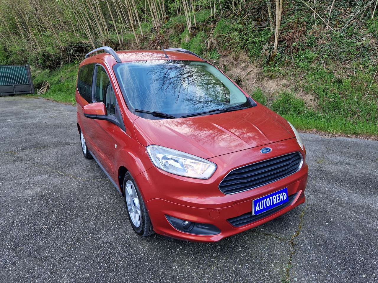 Ford Tourneo Courier 1.5 TDCI 75CV
