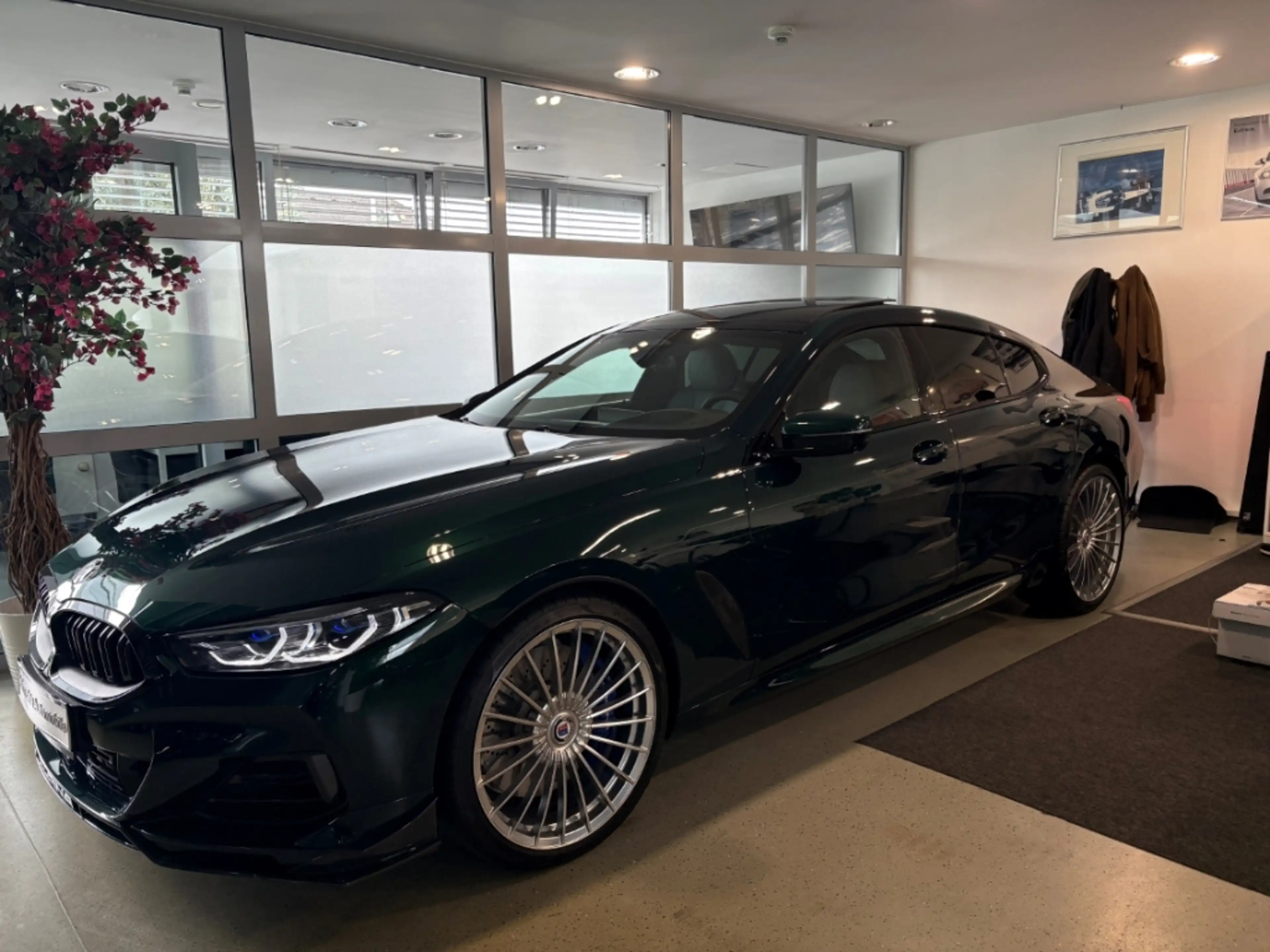 Alpina B8 GT Gran Coupe Leder Pano B&W Surround Soundsystem — photo 4