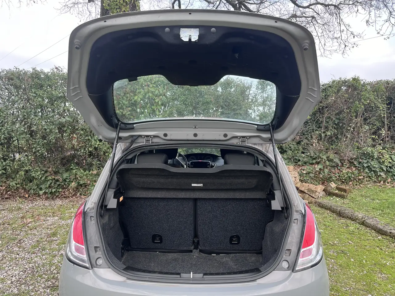 Lancia Ypsilon 2022