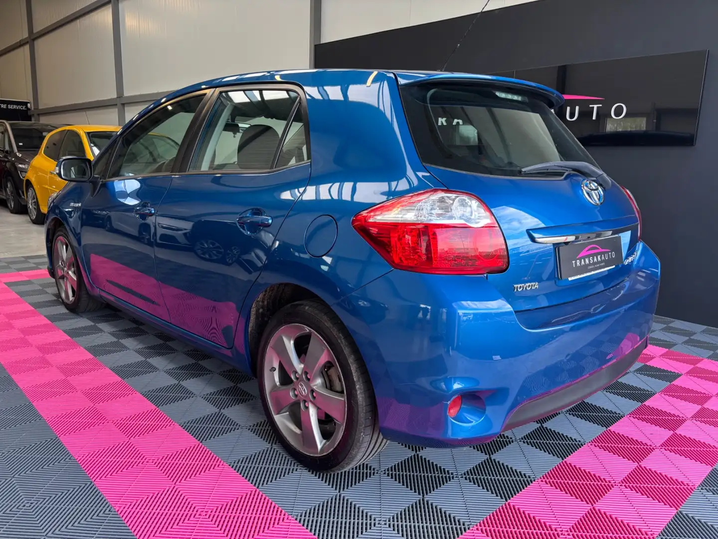 Toyota Auris Millenium Pack Albastru - 2