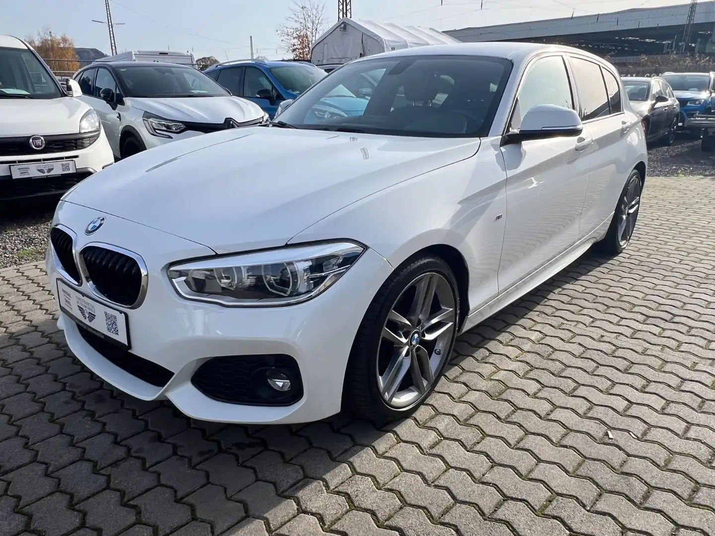 BMW 120 1 Limousine 5-trg. 120 d M Sport AUTOMATIK Weiß - 2