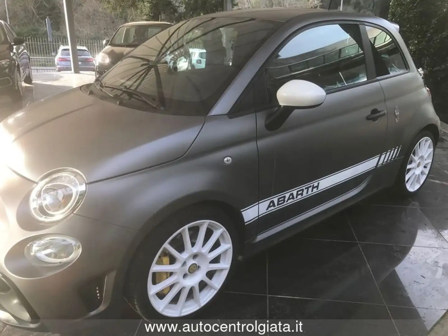 Abarth 595 1.4 Turbo T-Jet 180 CV Esseesse Gris - 1