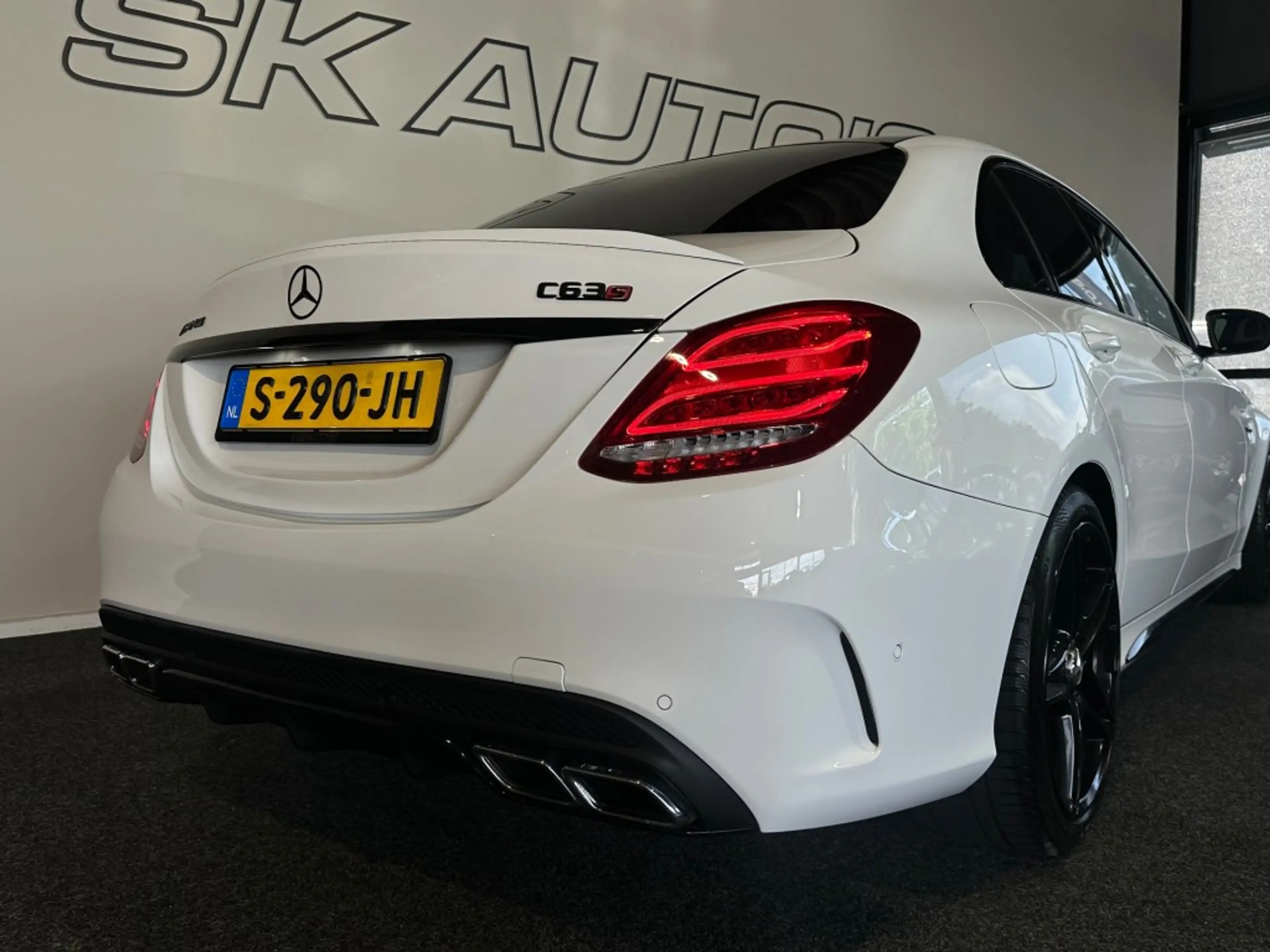 Mercedes-Benz C 63 AMG AMG 63 S l 510PK l SFEERVERL l STOELVERW l ACC l — photo 4