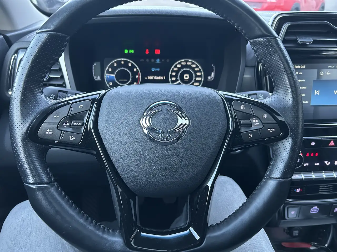 SsangYong Tivoli 2023 — фото 13