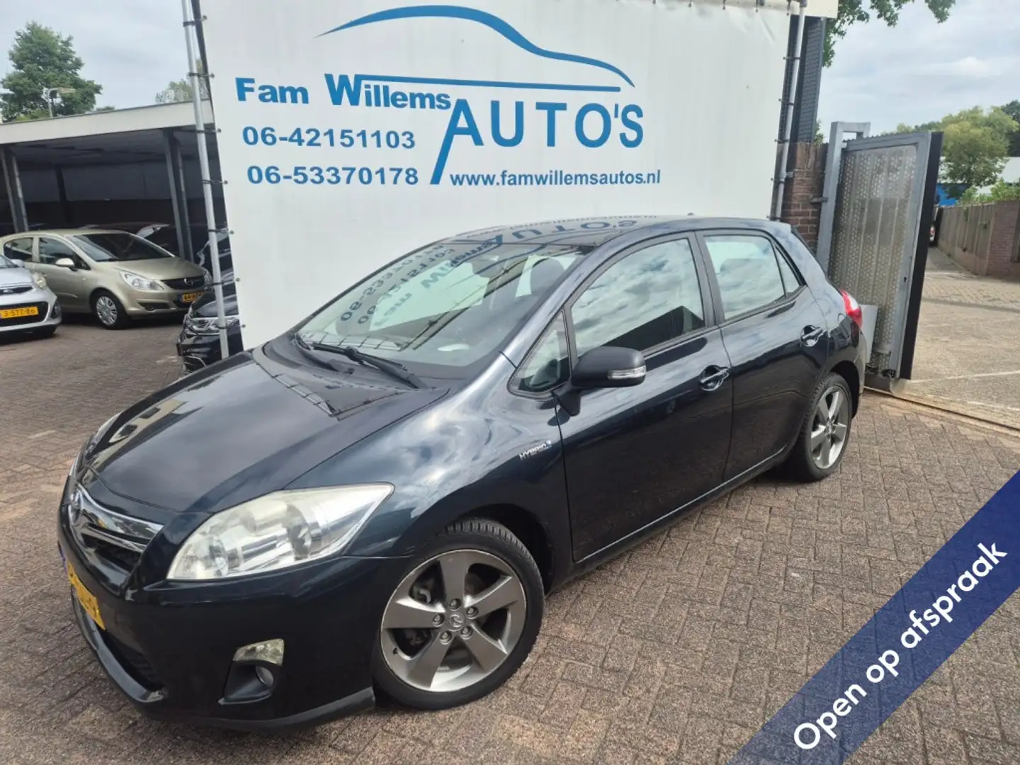 Toyota Auris 1.8 Full Hyb.Dyn.Bns Grijs - 1