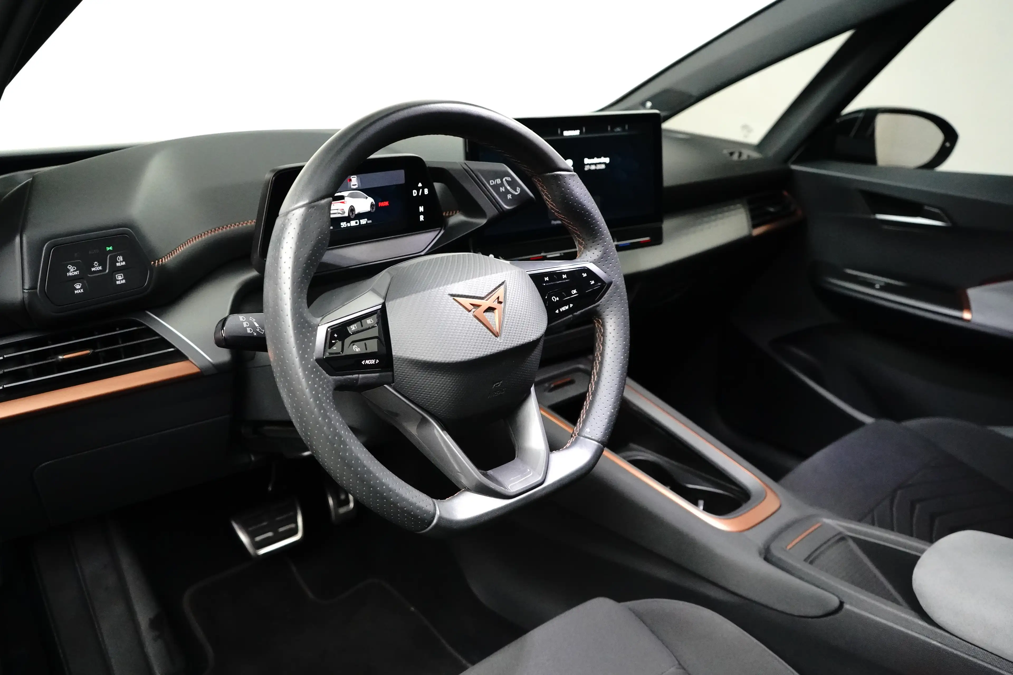 CUPRA Born Copper 62 kWh 204 pk | Achteruitrijcamera | Apple — photo 17