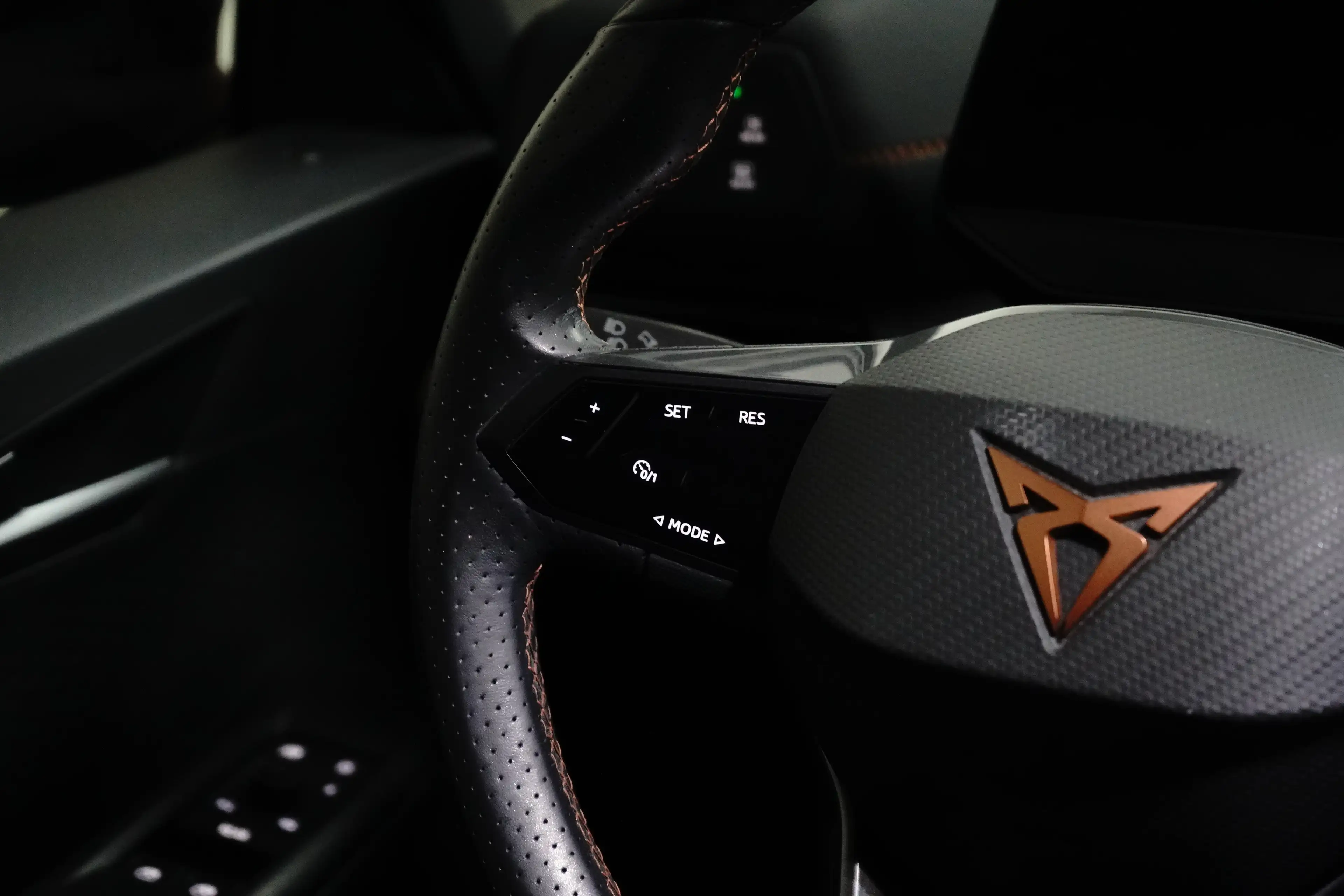 CUPRA Born Copper 62 kWh 204 pk | Achteruitrijcamera | Apple — photo 11