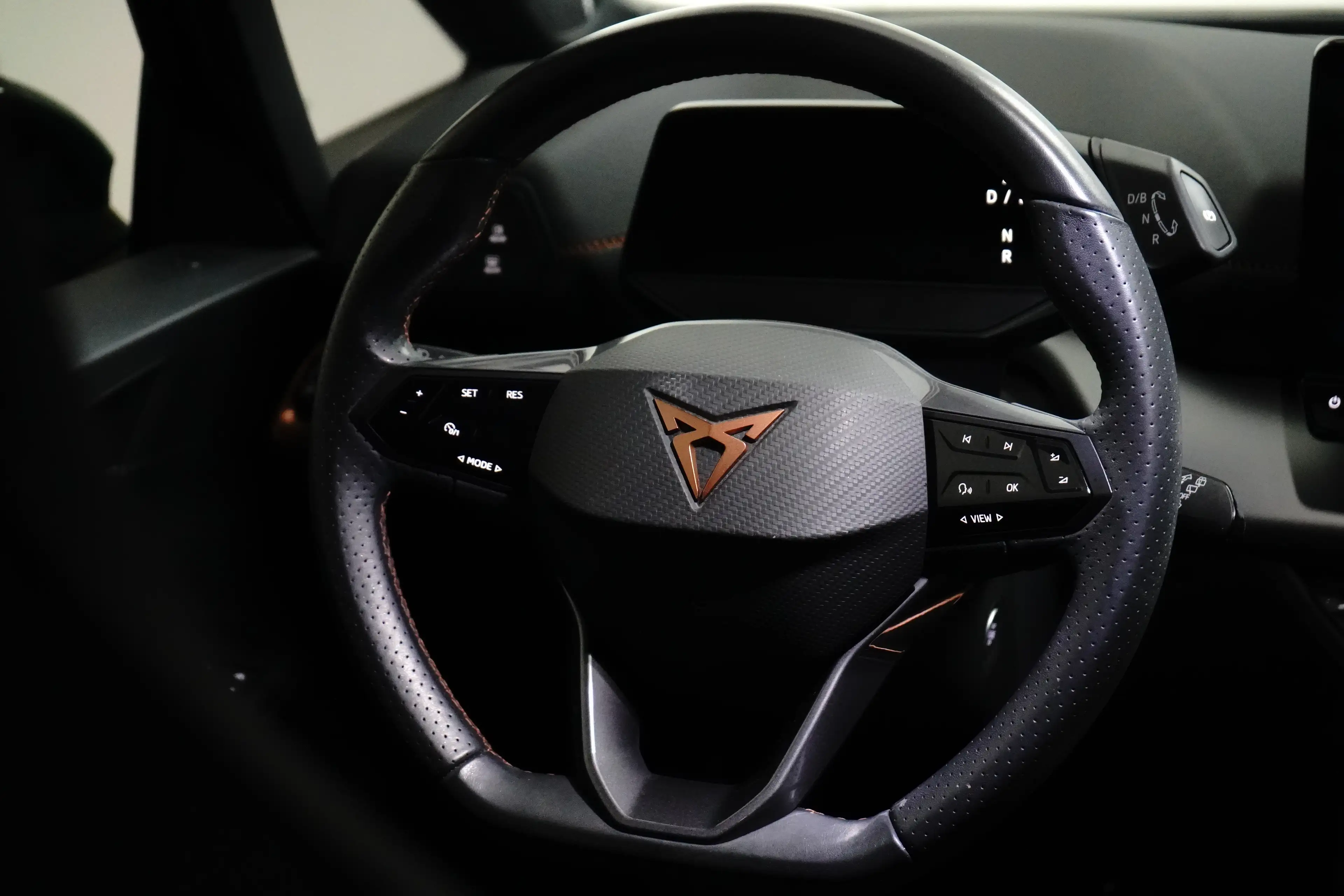 CUPRA Born Copper 62 kWh 204 pk | Achteruitrijcamera | Apple — photo 10