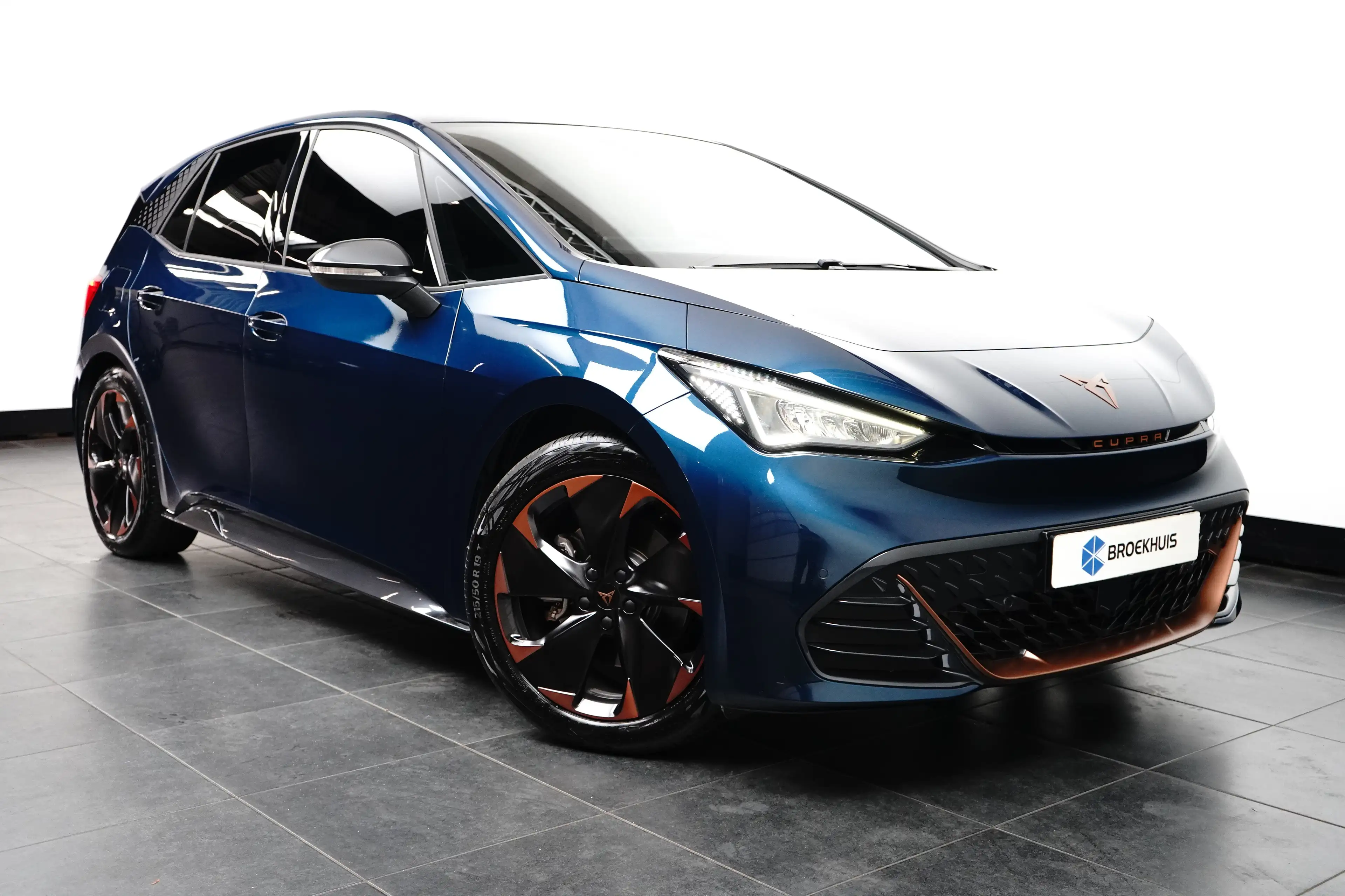 CUPRA Born Copper 62 kWh 204 pk | Achteruitrijcamera | Apple — photo 3
