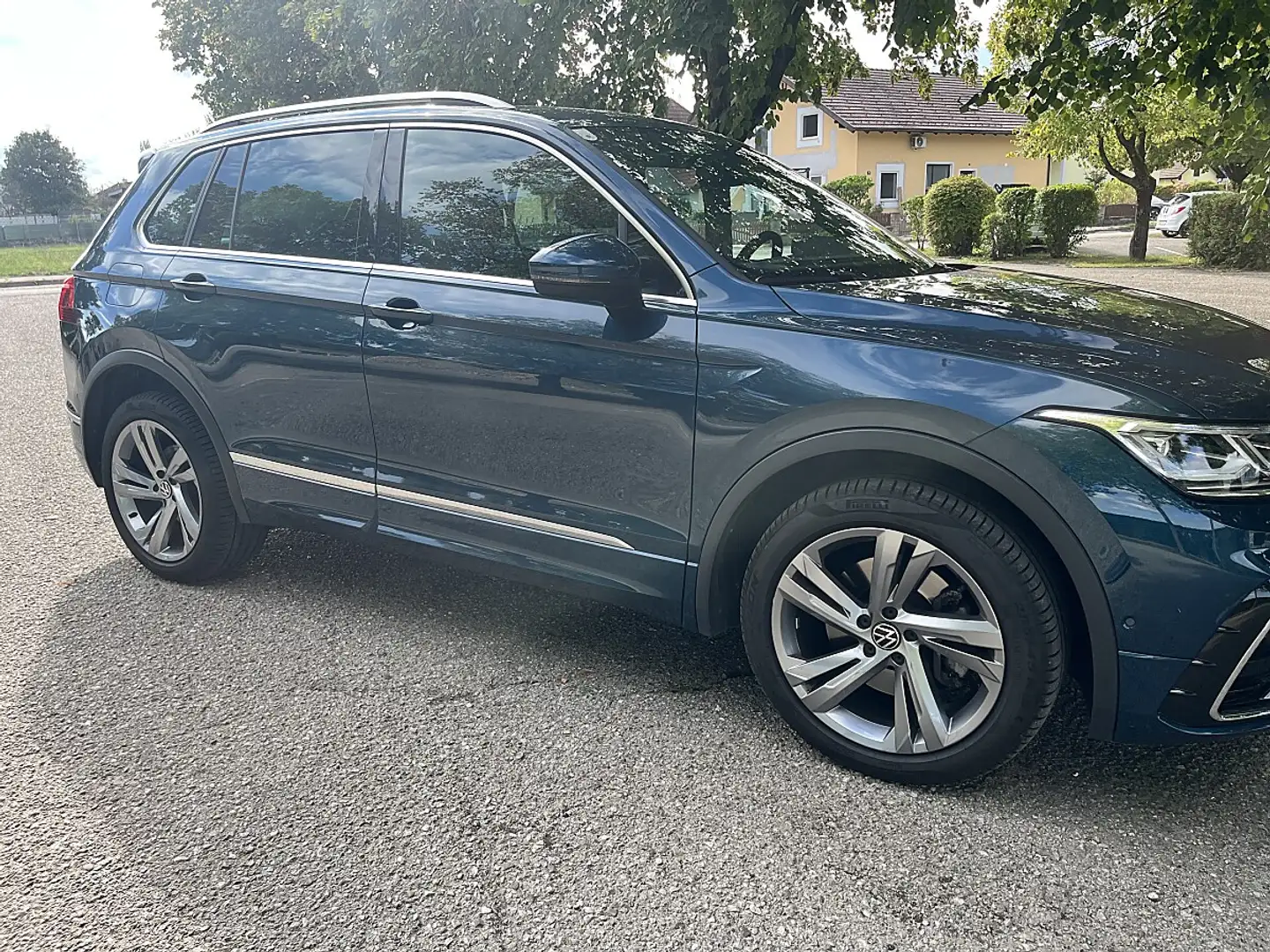 Volkswagen Tiguan 4.4 TSI eHybrid R-Line OPF (EURO 6d) Blau - 1