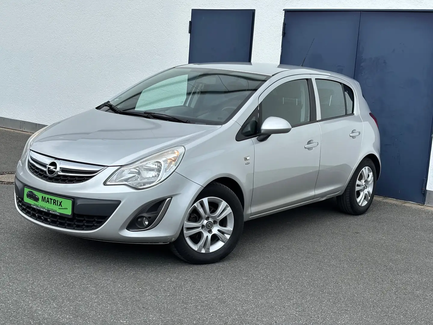 Opel Corsa Satellite Grijs - 1