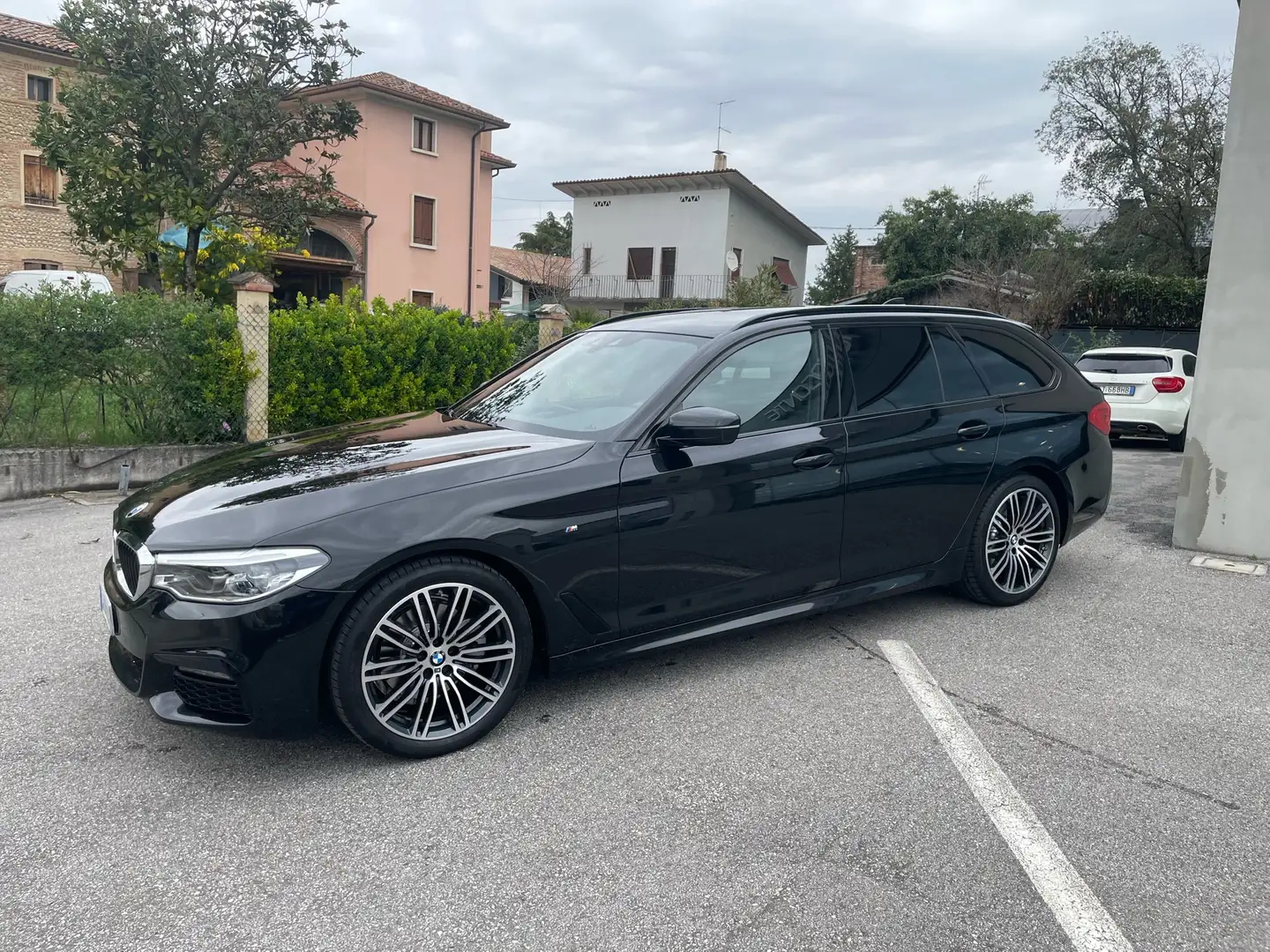 BMW 520 520d Touring mhev 48V xdrive Msport auto “ IVA Noir - 2