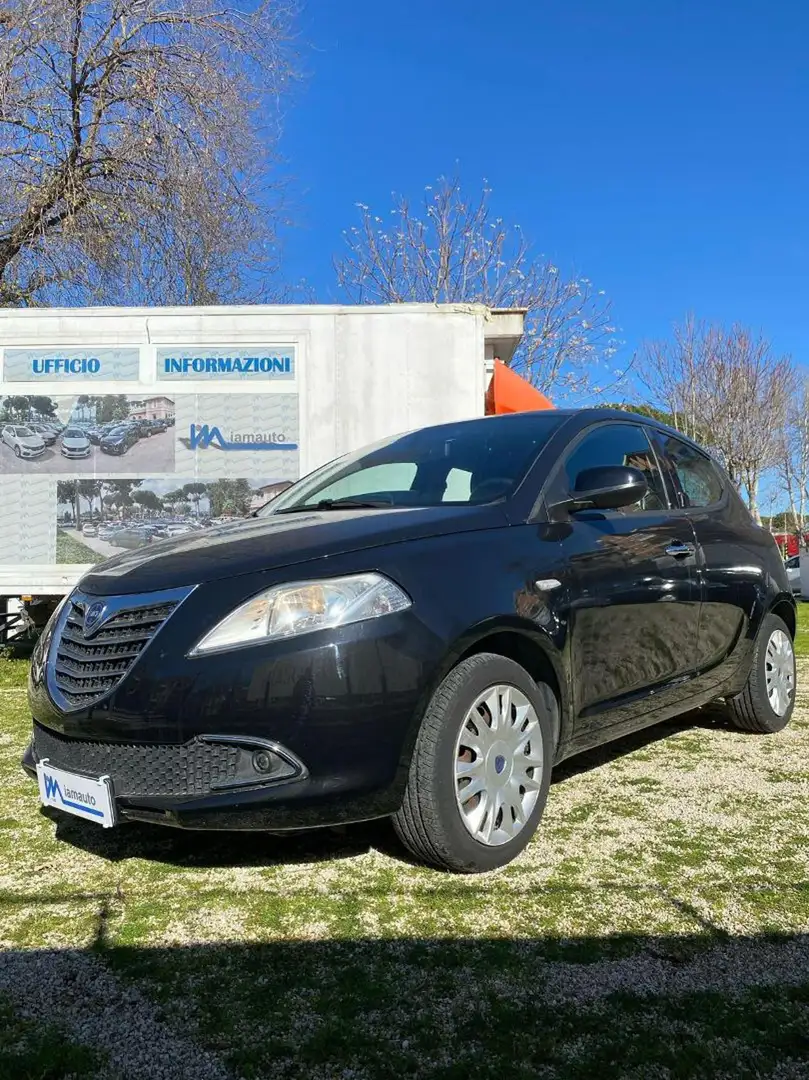 Lancia Ypsilon 1.2cc 69cv BLUETOOTH CLIMA STEREO Nero - 1