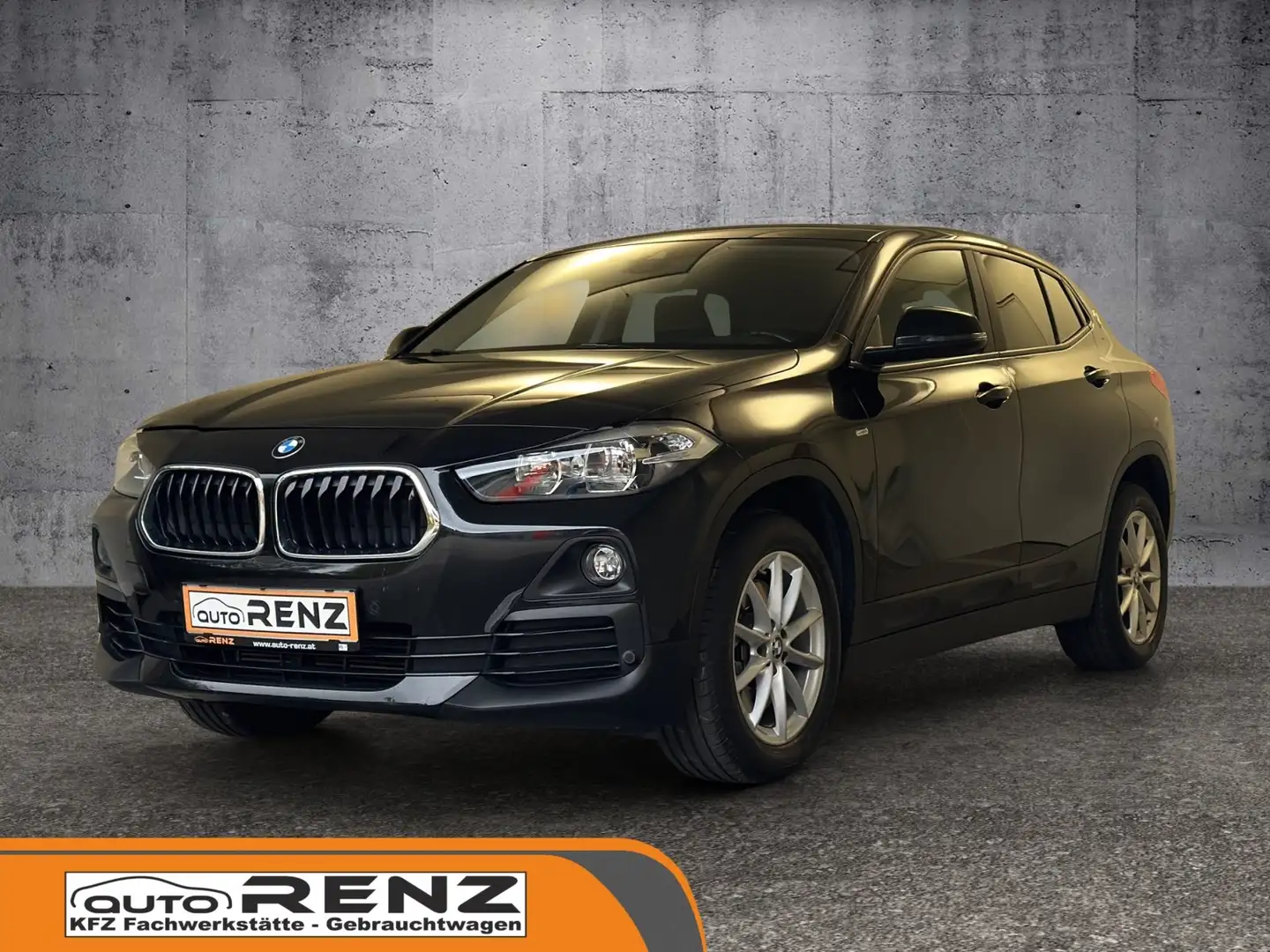 BMW X2 xDrive 20 d Advantage Schwarz - 1