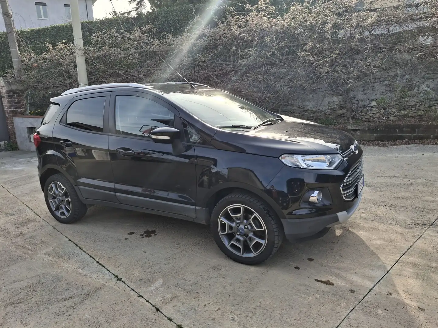 Ford EcoSport Siyah - 1