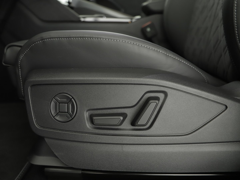 Audi Q5 e-hybrid quattro 270 KW — photo 10