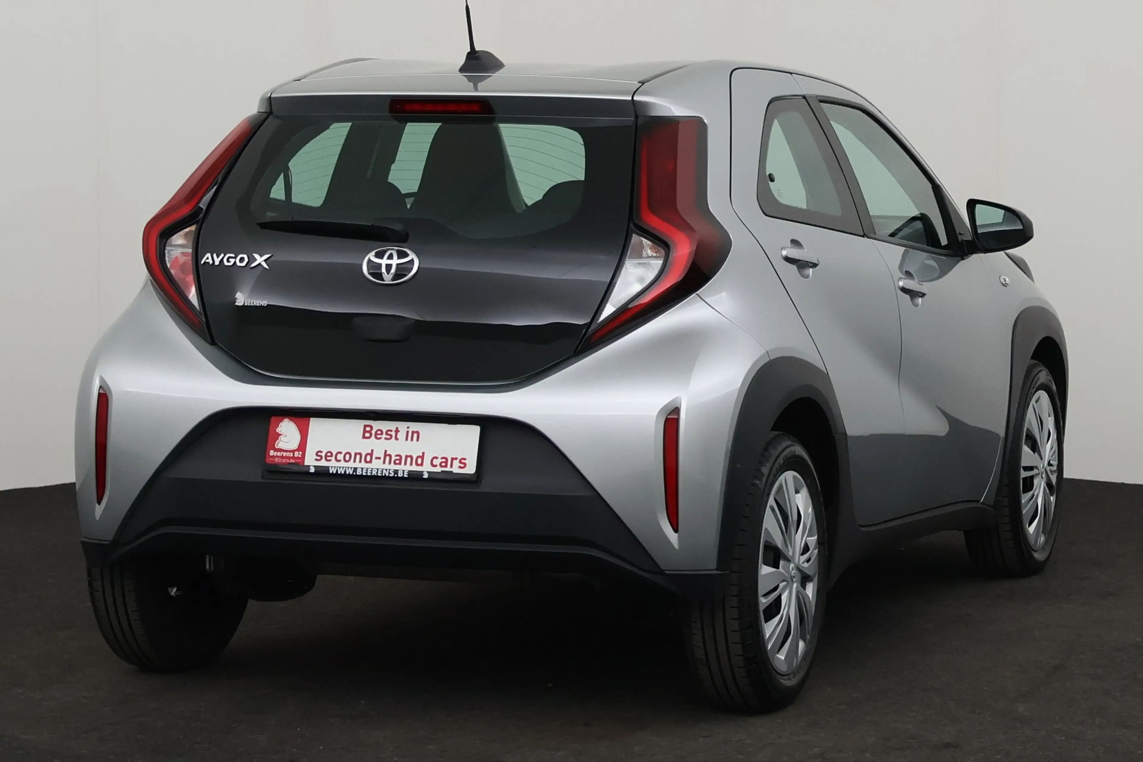 Toyota Aygo X 1.0i X-PLAY CVT CVT + A/T + CAMERA + CRUISE + AIR — photo 3