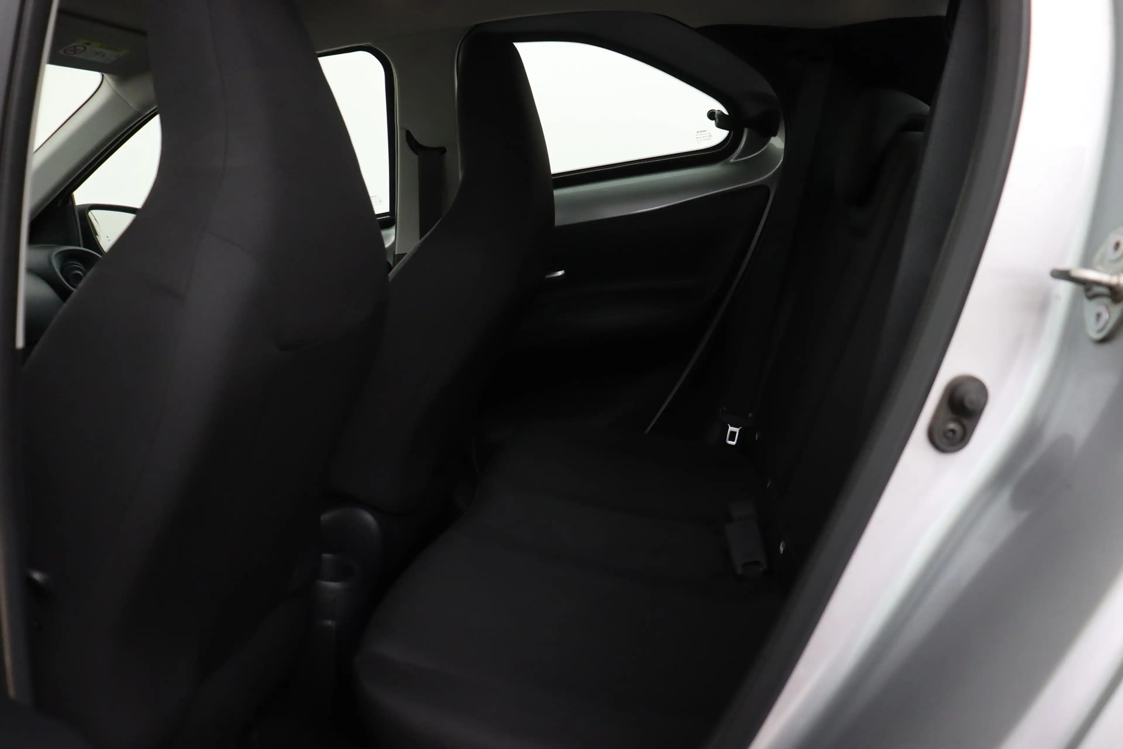 Toyota Aygo X 1.0i X-PLAY CVT CVT + A/T + CAMERA + CRUISE + AIR — photo 13