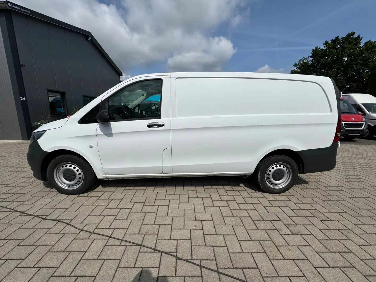 Mercedes-Benz Vito Kasten 114 CDI/ RWD Kamera/CarPlay/AHK Weiß - 2