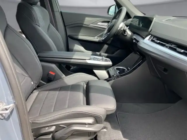 BMW X1 sDrive18d U11 B47 Ansicht 11