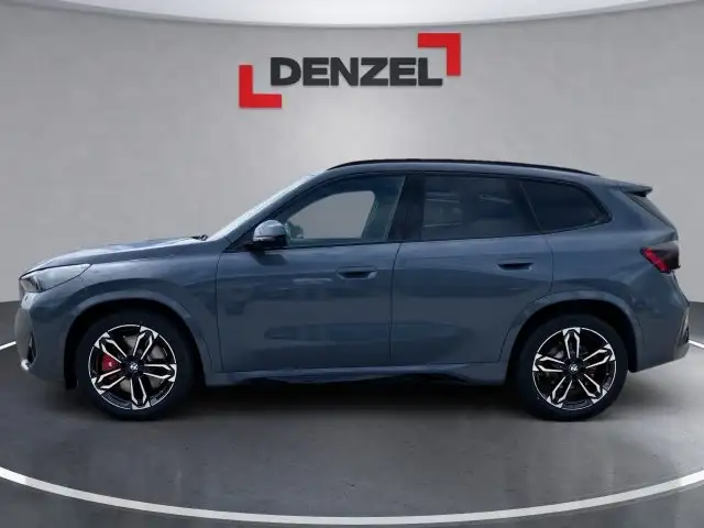 BMW X1 sDrive18d U11 B47 Ansicht 2