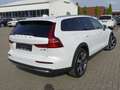 Volvo V60 Cross Country Ultimate B4 AWD/B&W/Pano/360° Wit - thumbnail 4