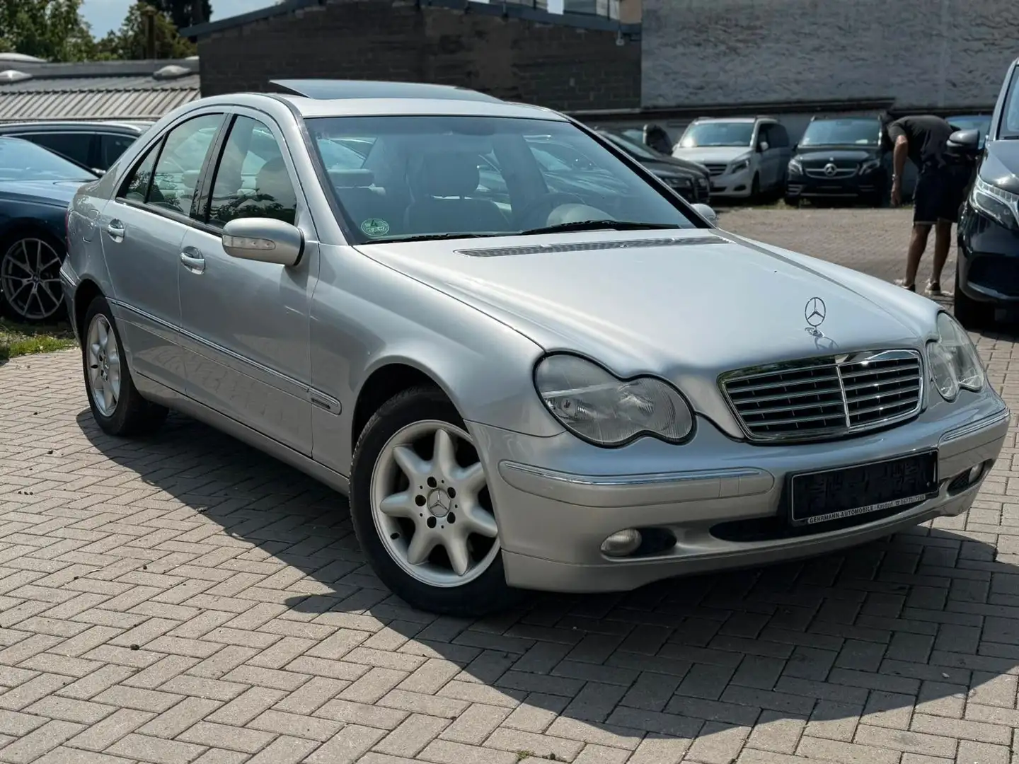 Mercedes-Benz C 240 Lim. Elegance*Automatik*GSD*Navi*Leder Silver - 1
