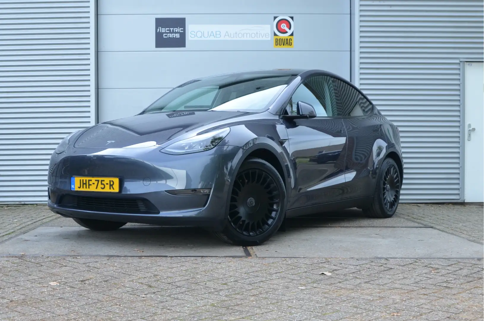 Tesla Model Y Long Range AWD 75 kWh AutoPilot, Trekhaak (1.600 k Grau - 1