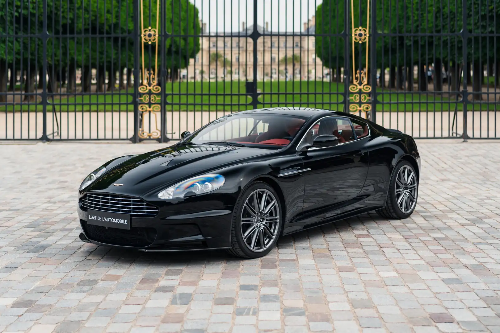 Aston Martin DBS DBS Coupé 2+2 Touchtronic II - only 985 kms ! Noir - 1