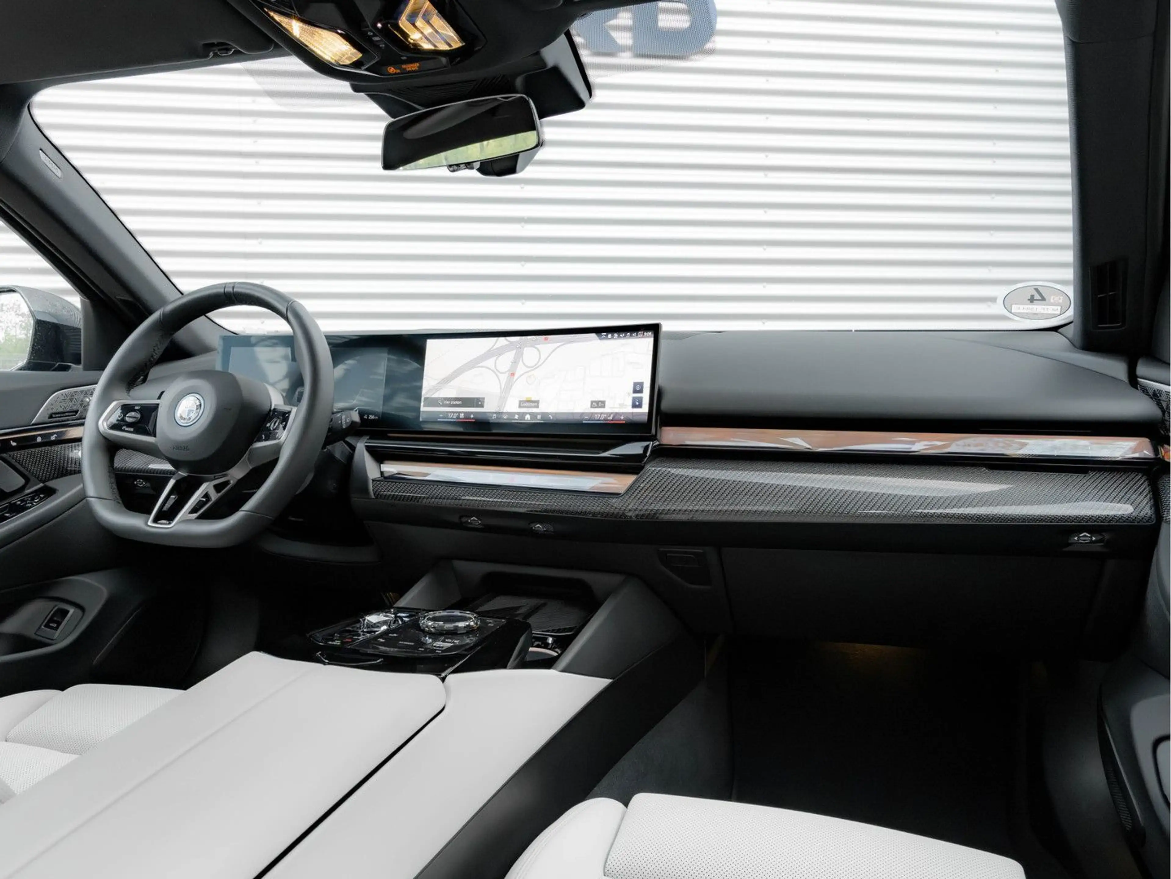 BMW i5 Touring xDrive40 M-Sport Pro - Full-Option - — photo 5