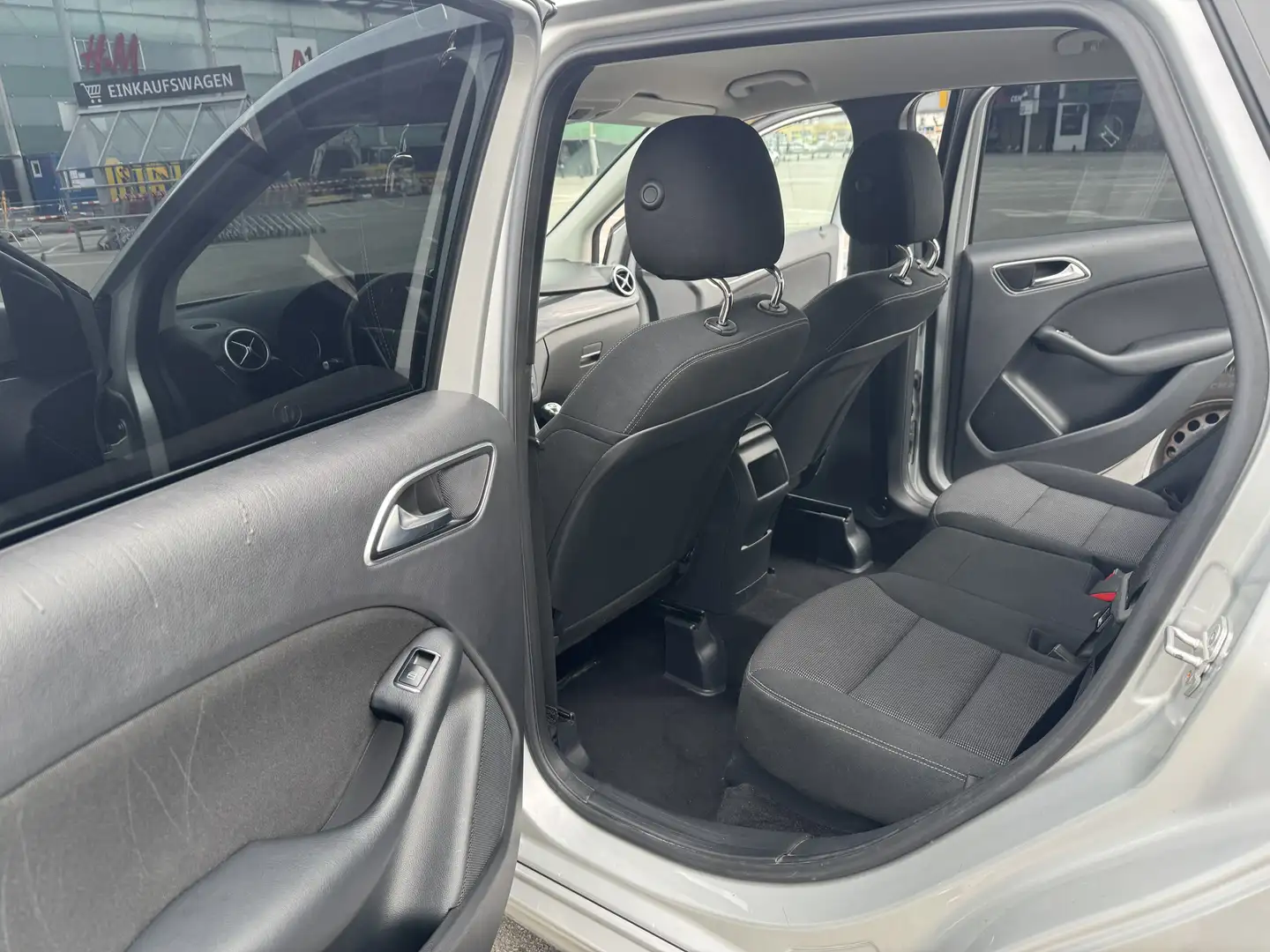 Mercedes-Benz B 180 BlueEfficiency - 2