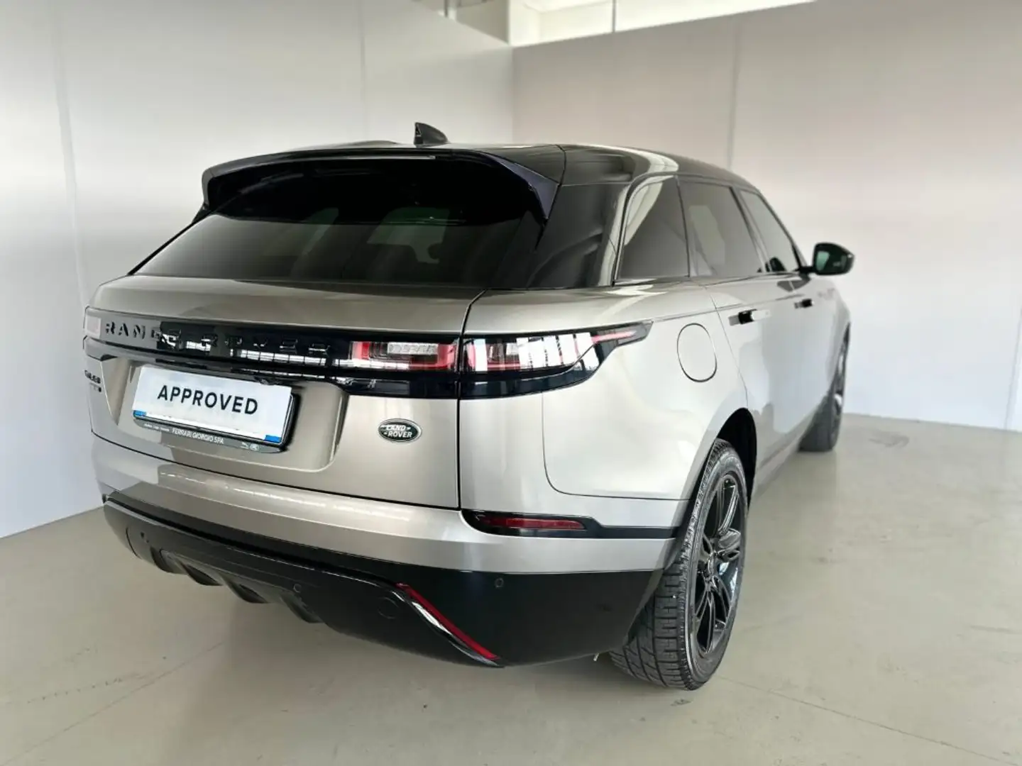 Land Rover Range Rover Velar 2.0 Si4 250 CV R-Dynamic S Grigio - 2