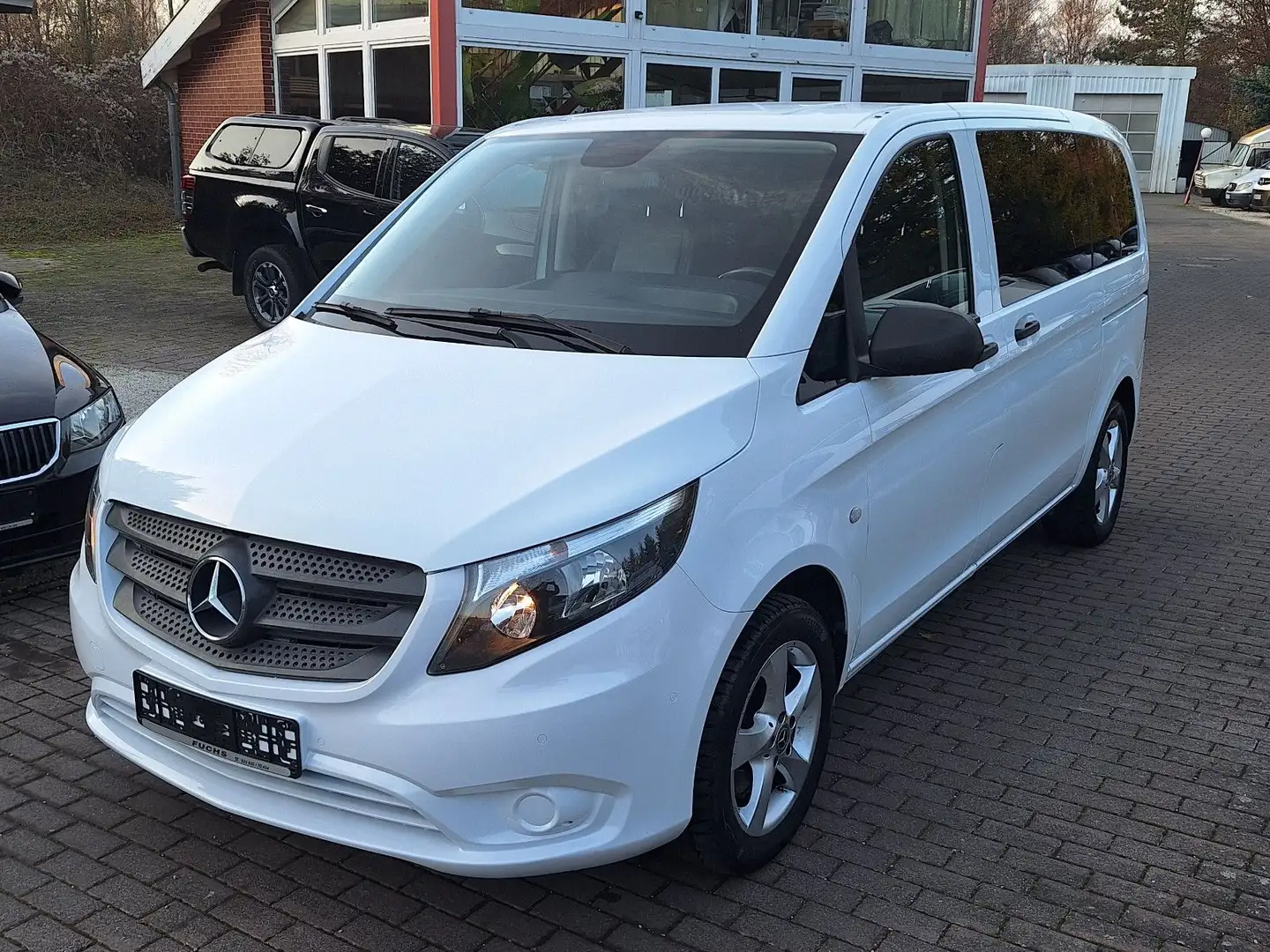 Mercedes-Benz Vito Tourer 119 CDI Edition kompakt 1.Hd Kamera Weiß - 1