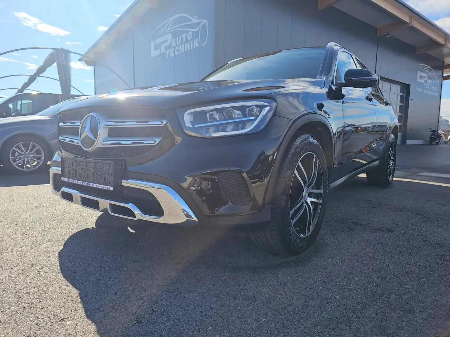 Mercedes-Benz GLC 200 GLC 200 d 4Matic (253.916) Schwarz - 1