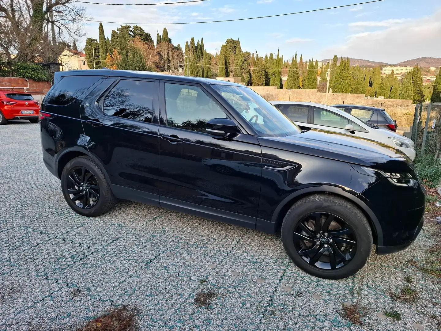 Land Rover Discovery New Edition 5 2.0 HSE 241cv 5p. MOTORE NUOVO 0km Nero - 2