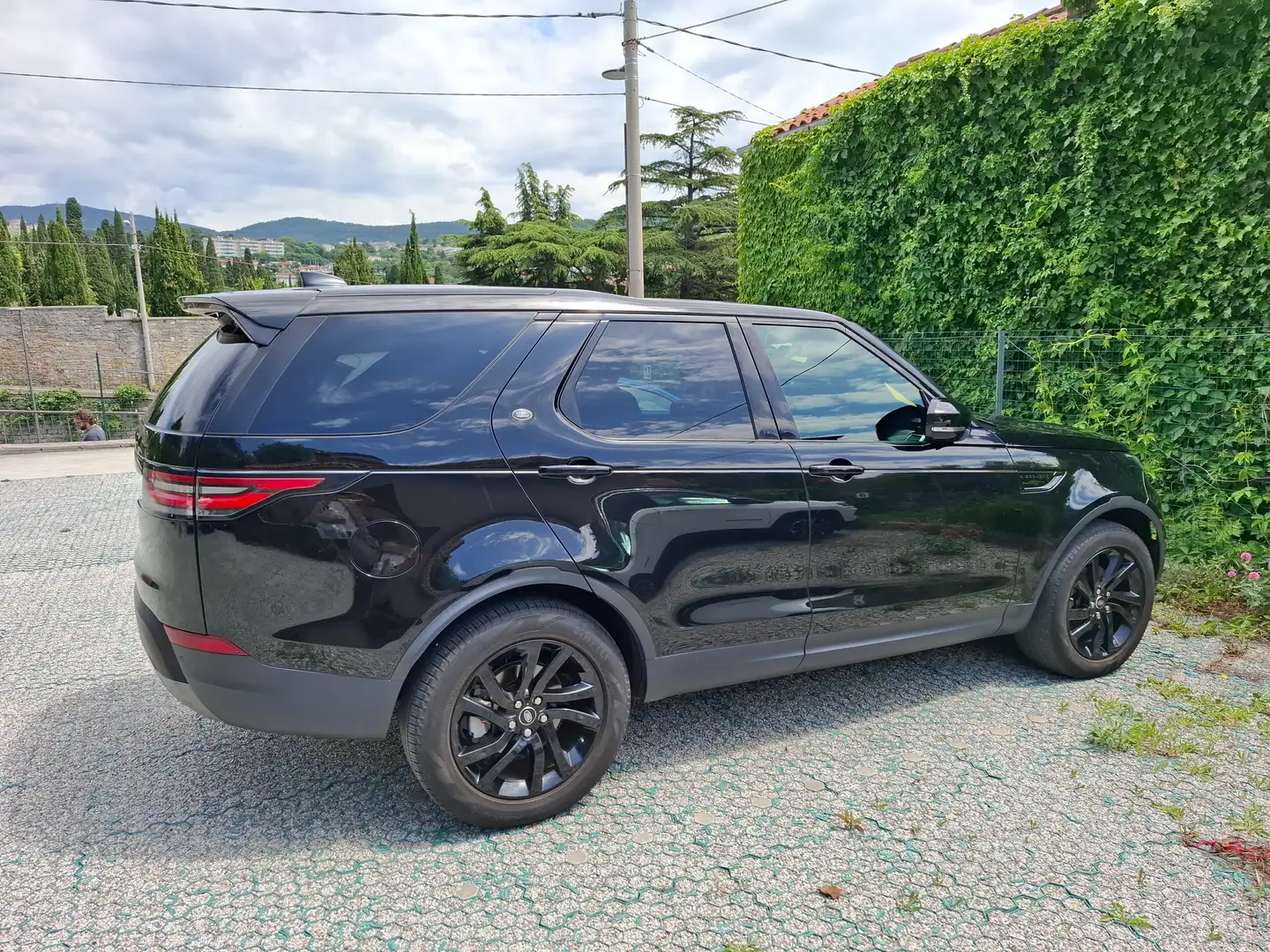 Land Rover Discovery New Edition 5 2.0 HSE 241cv 5p. MOTORE NUOVO 0km Nero - 1