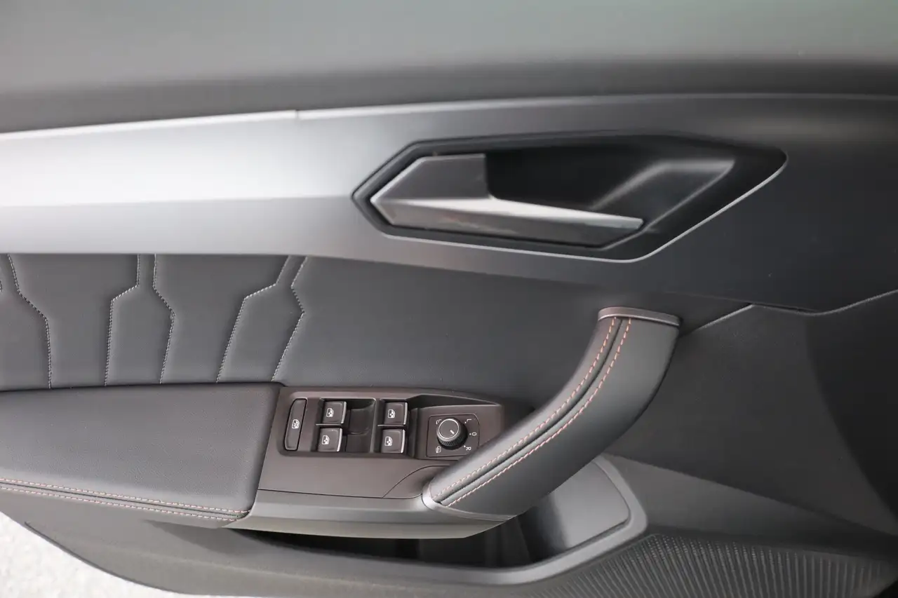 Cupra Formentor 1.5 TSI DSG LED Navi Sitzheizung AHK, миниатюра 21