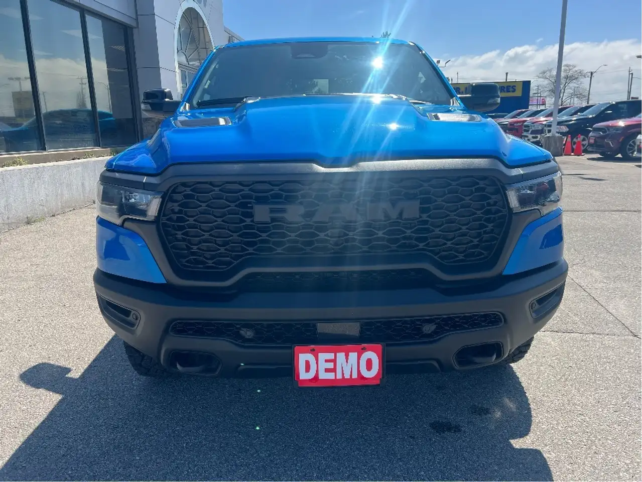 RAM 1500 снимка RAM 1500